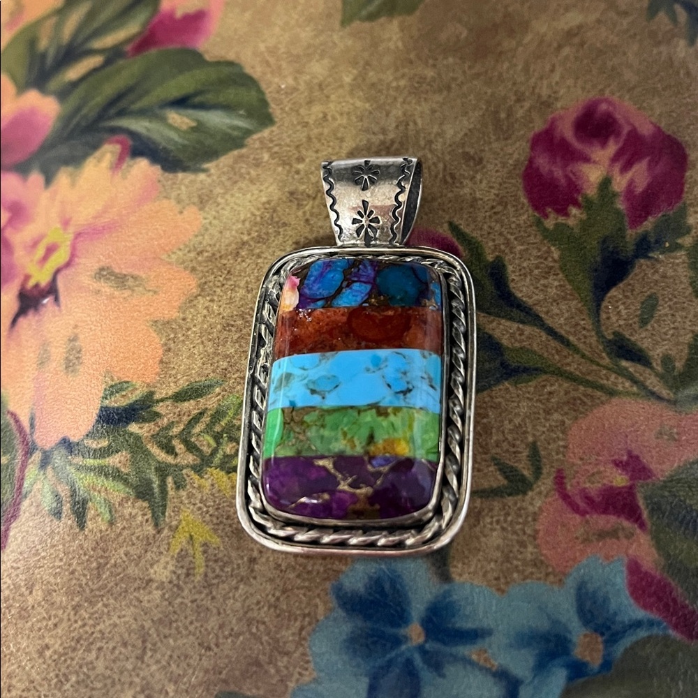 New Multicolor Stone Turquoise Pendant with Kingman, Spiny Oyster and Charoite